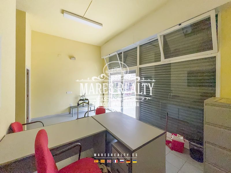 Foto a7143806-4501-4343-97e0-e086f8881fd5. Rent business premise in valenti almirall i llozer 3 in Lloret de Mar