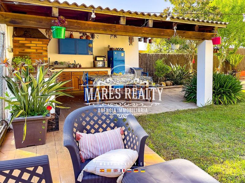 Foto 33eaae44-61d9-4884-b69f-ab0a5768f41f. Casa  con licencia turística y placas solares. en Lloret de Mar