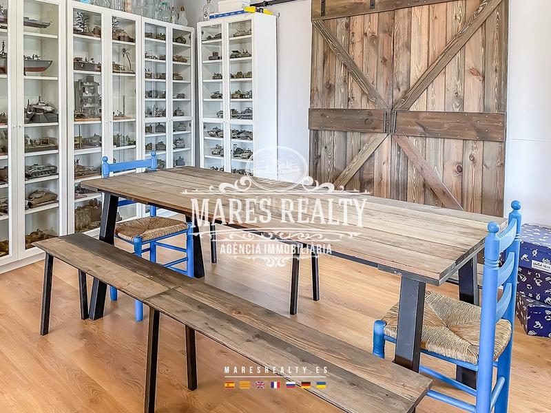 Foto 38a91d39-f94d-4098-b744-70b25e9d315e. Casa  con licencia turística y placas solares. en Lloret de Mar