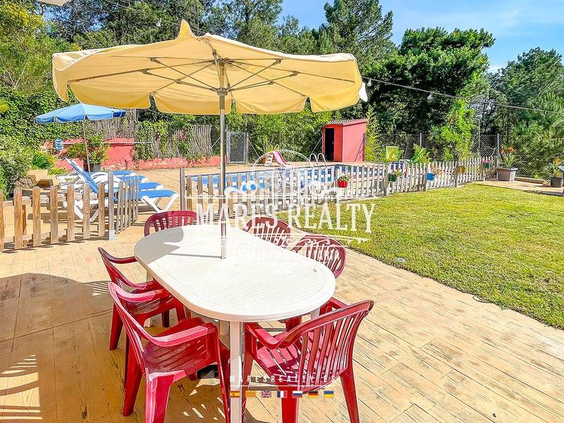 Foto 717fee3c-4fab-4493-a5e1-3a3f68e32164. Casa  con licencia turística y placas solares. en Lloret de Mar