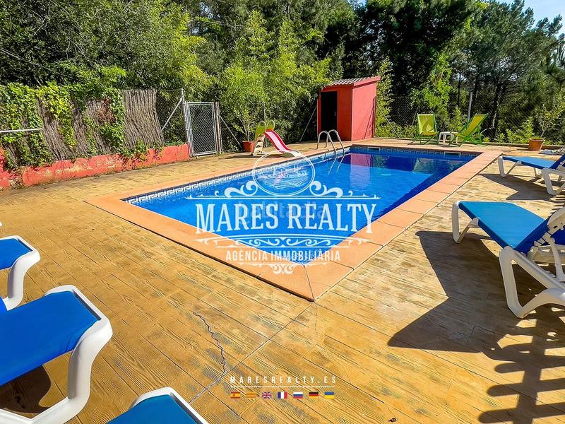 Foto 7d22d633-65d6-4fbd-a205-012a9d04cf03. Casa  con licencia turística y placas solares. en Lloret de Mar