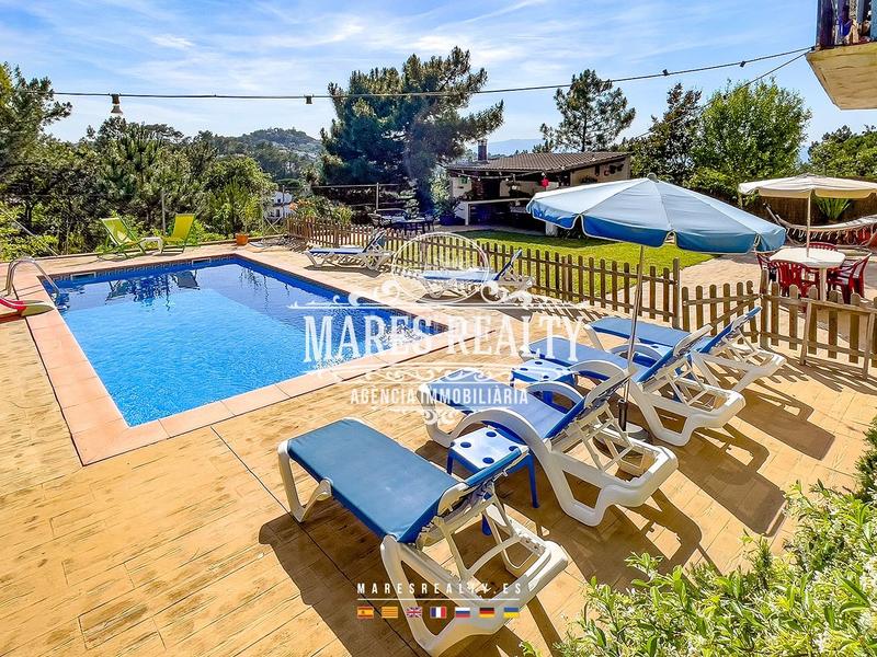 Foto d5151e89-3e61-4f3e-ab2c-b716c675f7da. Casa  con licencia turística y placas solares. en Lloret de Mar