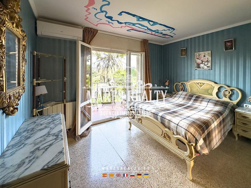 Foto 5c379013-bdd3-4665-8655-e12763ff3eb2. Casa en ricard canals 19-10 casa con licencia turística en Lloret de Mar