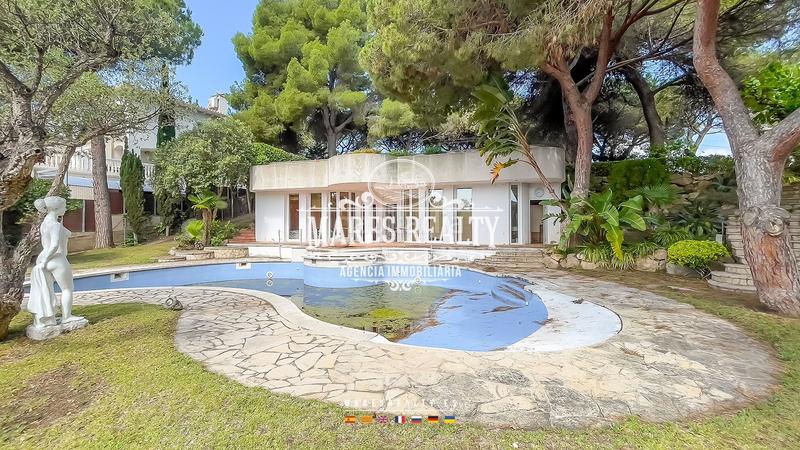 Foto 93092414-962d-475f-ab88-6043d85f407d. Casa con riscaldamento piscina in Montgoda Lloret de Mar