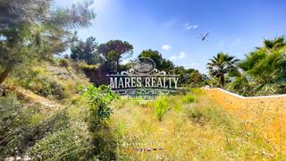 Terreny residencial a Serra Brava. Terreno con vista a las montañas con un permiso para la construc