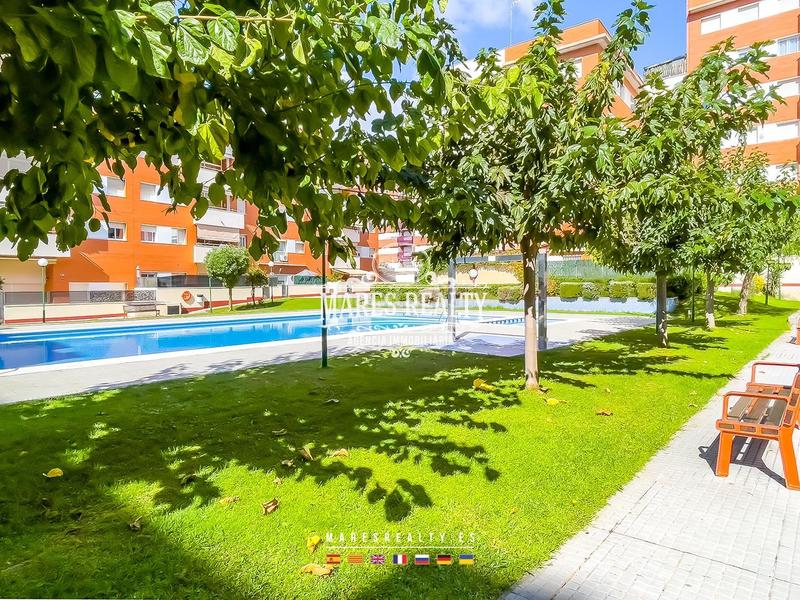 Foto 3ad4f6c1-991d-401f-946b-eaaa1251b5f9. Pis amb calefacció piscina a Fenals Lloret de Mar