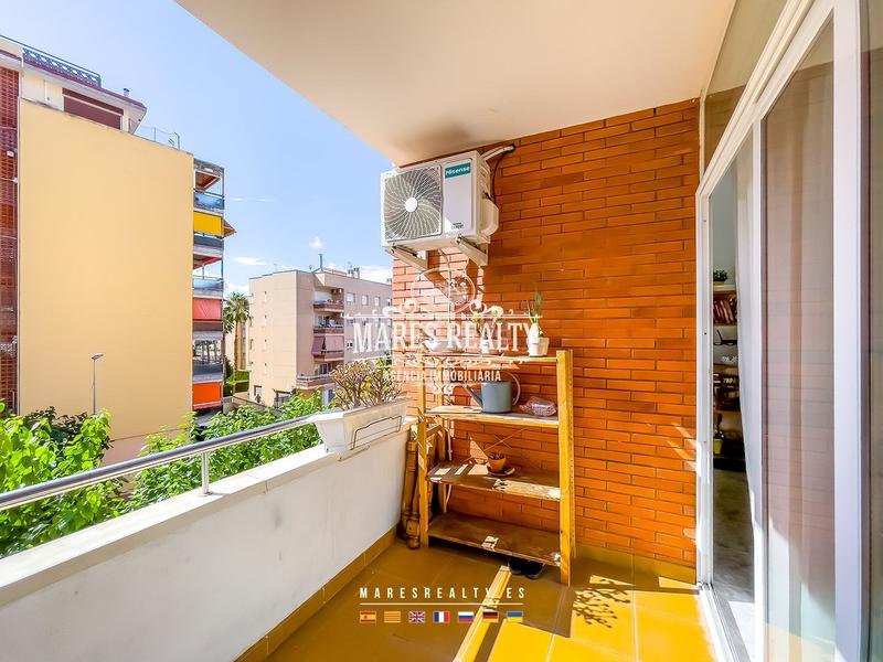 Foto 819a0a0c-5dad-43da-bda7-8452a86df18f. Pis amb calefacció piscina a Fenals Lloret de Mar