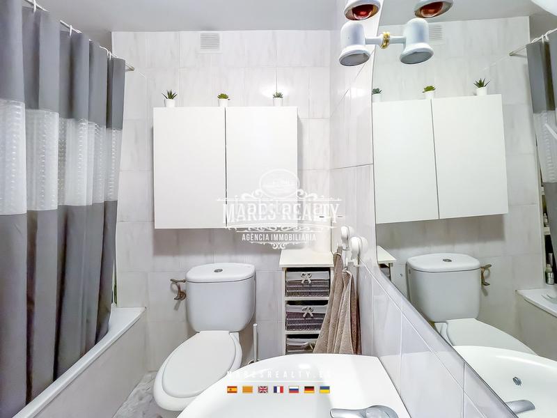 Foto e1f6bc36-226d-49e5-bc39-9fd4f746a4f4. Pis amb calefacció piscina a Fenals Lloret de Mar