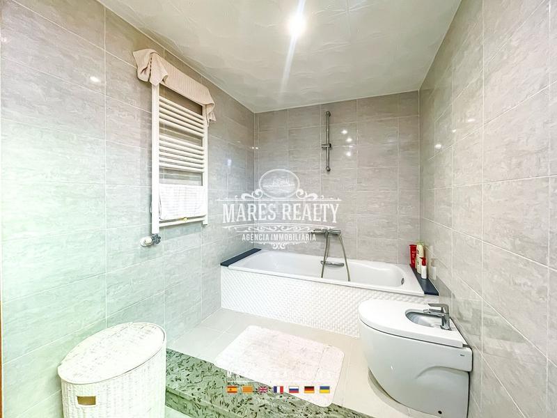 Foto 1f2f2730-88b6-4de8-8d0e-8c21d0c9db11. Édifice dans Calella