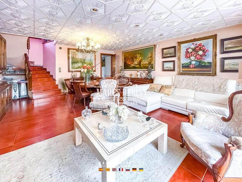 Foto a1f83b43-e434-45c8-95a1-a854af5d5346. Édifice dans Calella