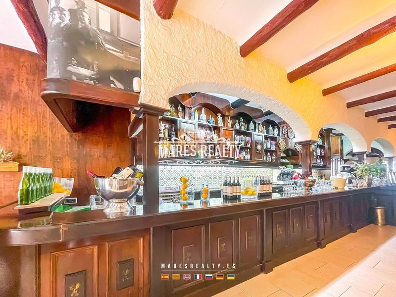 Foto 614dfcef-b5bc-4455-a67e-bca1aba070f6. Local comercial a Calella