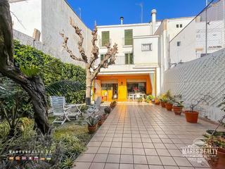 Maison à Centre. Casa adosada en el centro de mataró y solo 5 minutos de la playa