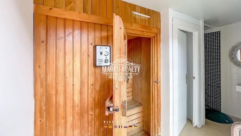 Foto 0a6ef7c8-1f41-4a29-9473-e172e6872566. Mas dans can lluis dans Centre Vidreres