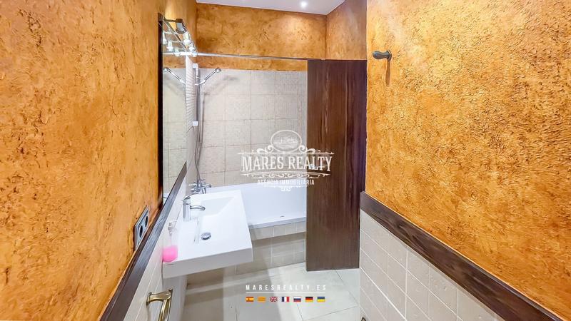 Foto 2d8460e9-8ffc-4841-96b1-83d0b53310dd. Mas dans can lluis dans Centre Vidreres