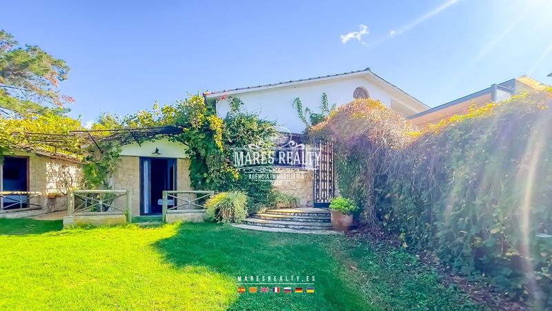 Foto 5ece2388-0f27-4f3d-a358-e867c1d8b135. Mas dans can lluis dans Centre Vidreres