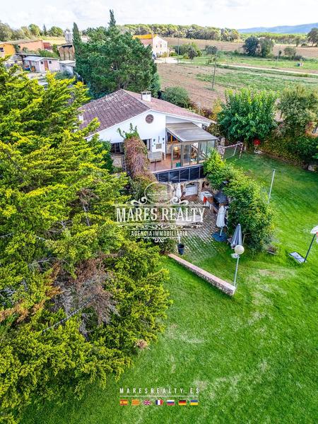 Foto 979afbdd-103f-491d-aab6-24e6d590bee0. Mas dans can lluis dans Centre Vidreres