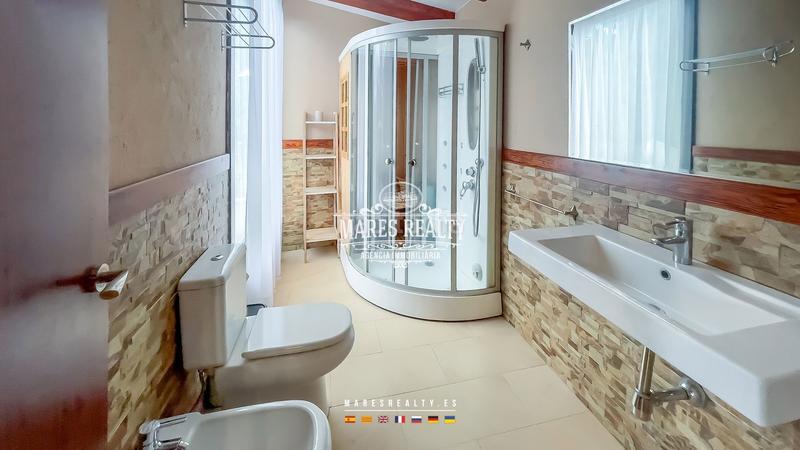 Foto fb2ddfe6-0ec3-40c6-9254-83f3e436458f. Mas dans can lluis dans Centre Vidreres