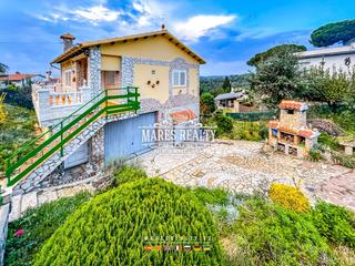 Casa a Mas Mora-Sant Daniel. Casa a 4 vientos en urbanización mas mora