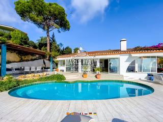 Xalet a Santa Maria de Llorell. Se vende una acogedora y luminosa casa en la prestigiosa urbaniz