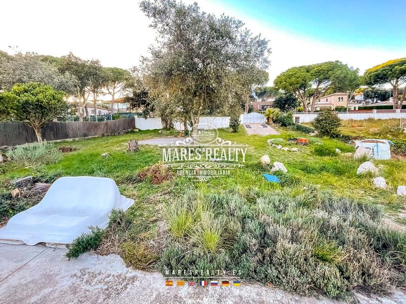 Foto 0f2d8286-39ba-4f54-9bd5-7dfd8ae067cb. Terreno residencial parcela con vistas al mar en la costa brava en Calonge