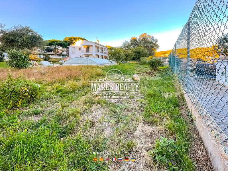 Foto 7a1a3e4f-c197-42e1-b4cd-cb8837633797. Terreno residencial parcela con vistas al mar en la costa brava en Calonge