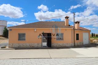 Maison à Rasueros. En un entorno privilegiado por su cercanía a ávila, salamanca y