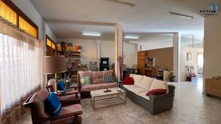 Local commercial  Calle valentín madruga. Espacio diáfano para habilitar a tu gusto, con baño, dormitorio