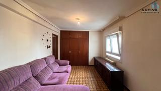 Appartamento  Calle san benito. Piso de 4 dormitorios y 2 baos, con plaza de garaje opcional en