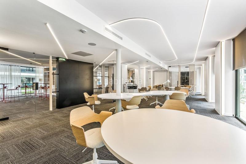 Foto 3983e540-1125-456b-b33b-725790ee7c5a. Lloguer pis a carrer de lola iturbe arizcuren 2 a Barcelona