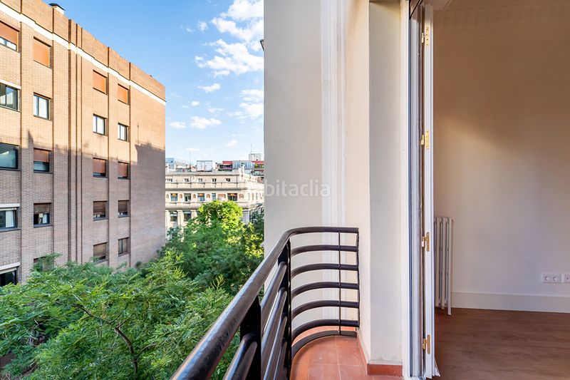 Foto 850c6de2-f8ee-4639-a789-1cdf49cade57. Location appartement dans calle de fernández de la hoz 31 dans Madrid