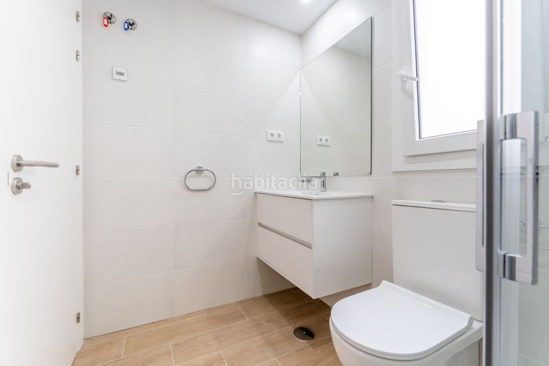 Foto c405bfd7-534b-4287-b30f-a4dc6721c10f. Miete etagenwohnung in calle de juan ignacio luca de tena 28 in Madrid