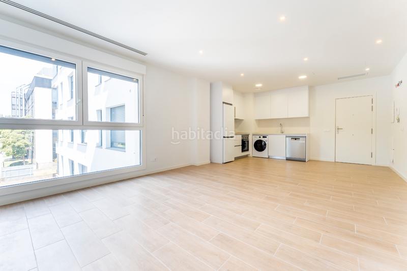 Foto f10fdc8f-6882-4582-b7a6-25d12d773fb1. Alquiler piso en calle de juan ignacio luca de tena 28 en Madrid