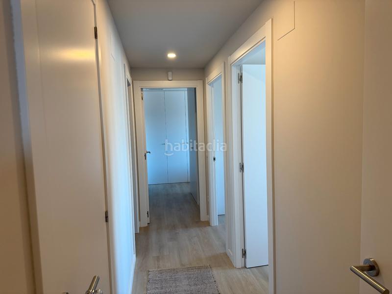 Foto 211c4049-ec2d-453b-b54b-2db680bb4836. Rent flat in carrer d'eduard maristany 263 in Port Badalona