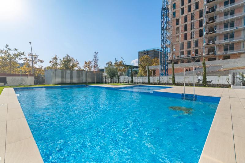 Foto 699f170c-b003-4cdb-a68f-786c614c89fe. Location appartement avec chauffage parking piscine dans Esplugues de Llobregat