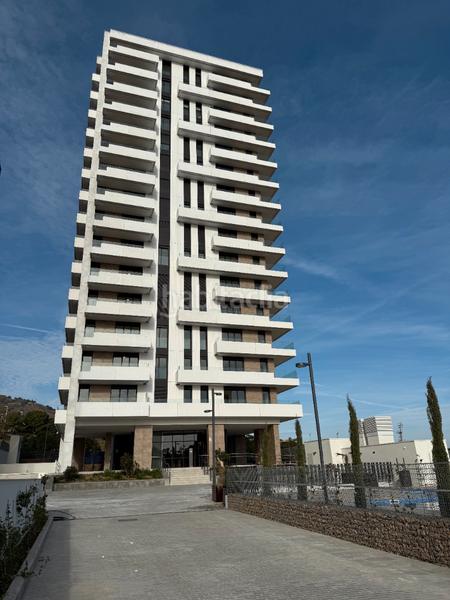 Foto ebb9a5a5-ffbd-4bb2-83cd-3a6598ec6439. Location appartement avec chauffage parking piscine dans Esplugues de Llobregat