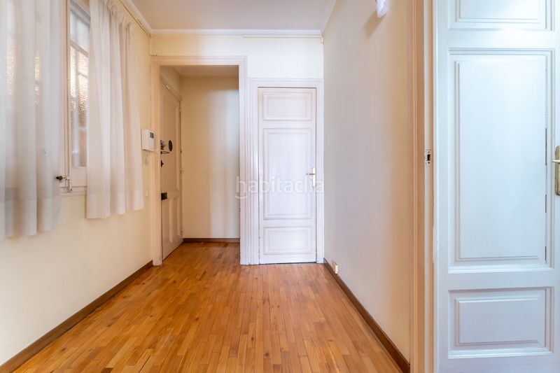 Foto 17b4a2fd-d94c-45b9-a48d-5d9071c065d4. Pis a carrer de casp 85 a Fort Pienc Barcelona