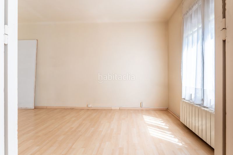 Foto 431bb56f-543e-44ce-9412-25202ae00387. Pis a carrer de casp 85 a Fort Pienc Barcelona