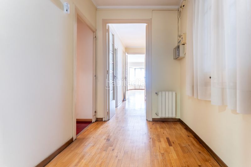 Foto 7d20bd6a-8390-408a-a89c-0561d065c7fe. Pis a carrer de casp 85 a Fort Pienc Barcelona