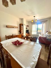 Apartament a Calle de los juegos de languedoc-rosellon 110. Piso con amplia terraza en el toyo