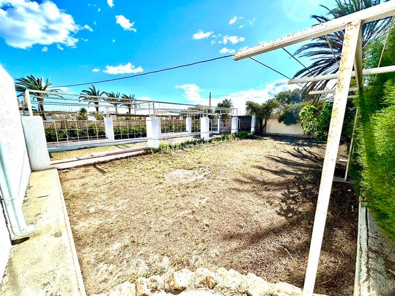 Foto 8acb140f-832a-406e-b555-1a22e4c250ec. Xalet amb aparcament a El Alquián Almería