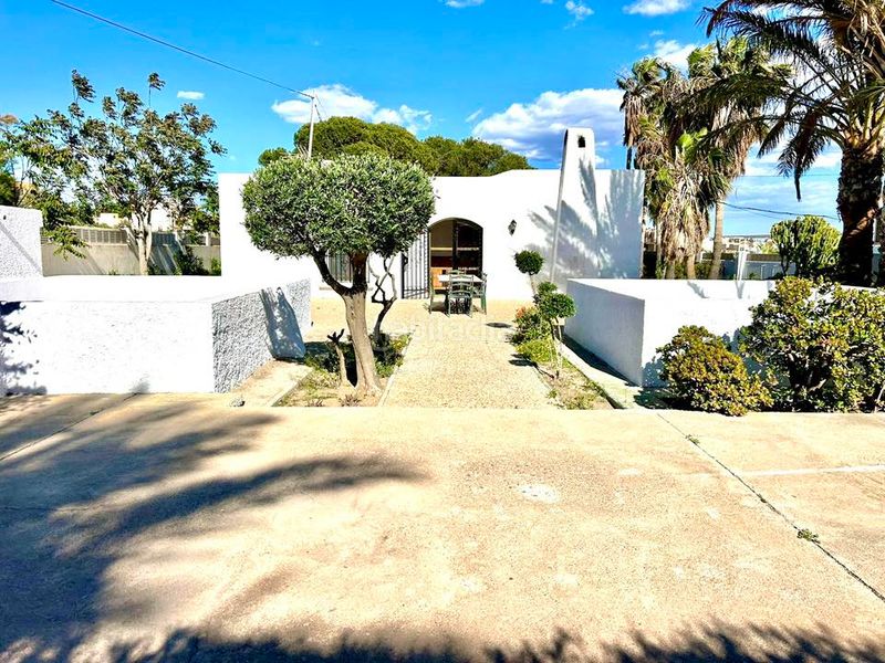 Foto a338bfcd-895b-424d-b9b7-75ac7660dfaf. Xalet amb aparcament a El Alquián Almería