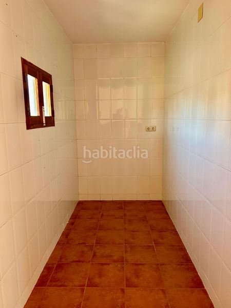 Foto ccf7378d-42aa-4376-985d-f2a516b6be76. Xalet amb aparcament a El Alquián Almería