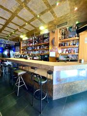 Local Comercial a Calle maestría 29. Pub cafeteria en pleno funcionamiento en almería, alta rentabili