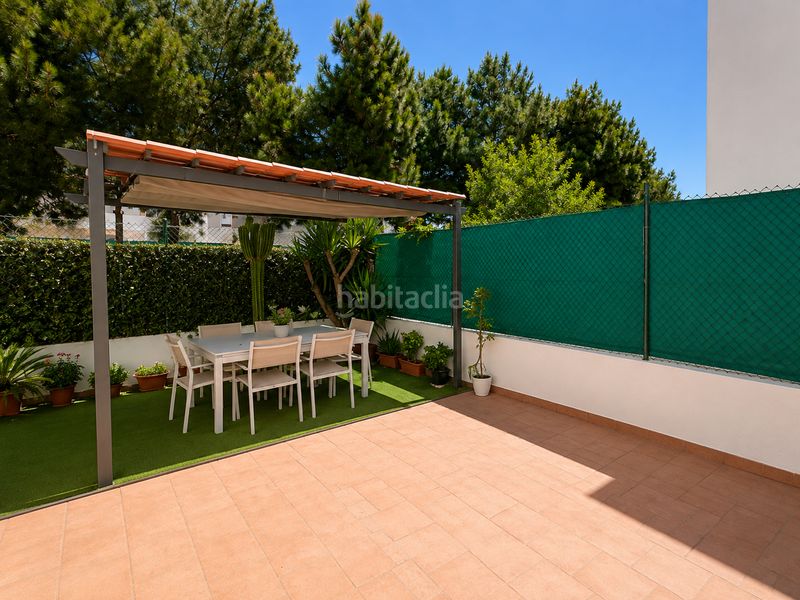 Foto f9f5277f-170a-4d60-acea-658b40563499. Planta baixa amb aparcament piscina a El Toyo Almería
