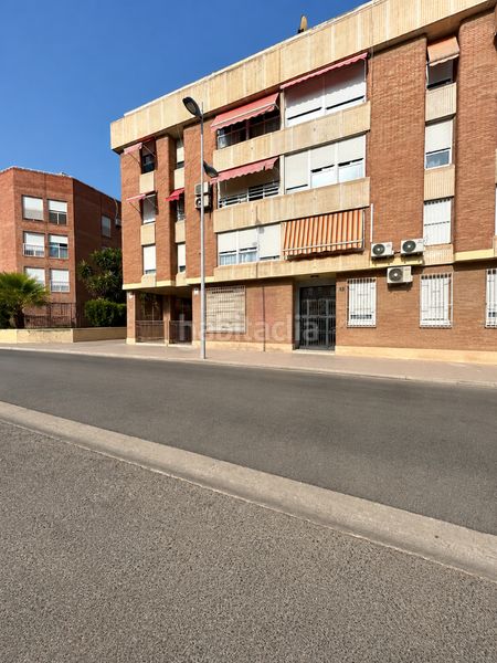 Foto e09b6a89-c367-445e-b5e6-cb4a262c306a. Pis amb aparcament a Nueva Andalucía Almería