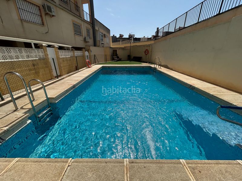 Foto 9c29a001-d137-4910-98ef-06e33dbed748. Dúplex amb piscina a Retamar Almería