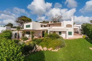 Xalet a Binibèquer. Chalet con acceso directo al mar en binibeca vell