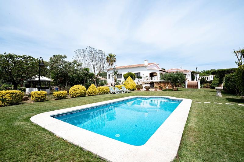 Foto c906b8dc-fd13-4d5c-aeea-2e807b38bd02. Chalet precioso chalet unifamiliar con muchas edificaciones anexas en Alaior