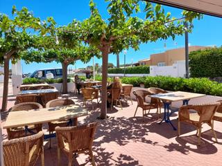 Locale commerciale in Cala d´En Bosch-Serpentona. Restaurante en calan bosch