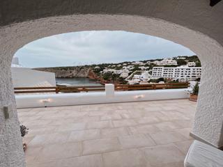 Appartement à Cala Morell. Estupendo apartamento con licencia turística en 1ª línea de mar